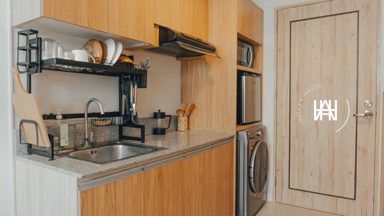 Halcy'S Haven, Studio Condo At The Heart Of Davao Exterior photo