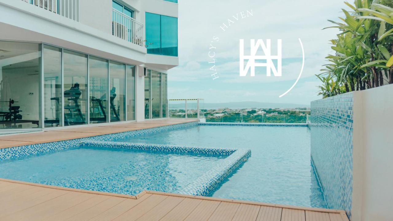 Halcy'S Haven, Studio Condo At The Heart Of Davao Exterior photo